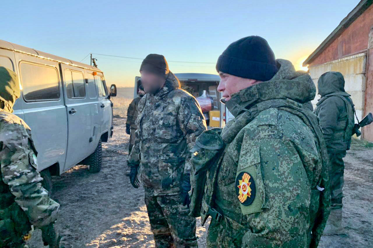 Игорь Артамонов посетил липецких бойцов в зоне СВО