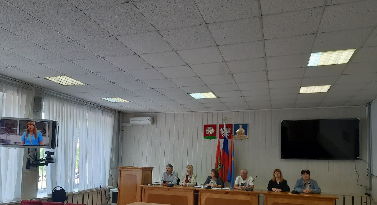 Заседание областной трехсторонней комиссии по регулированию социально-трудовых отношений